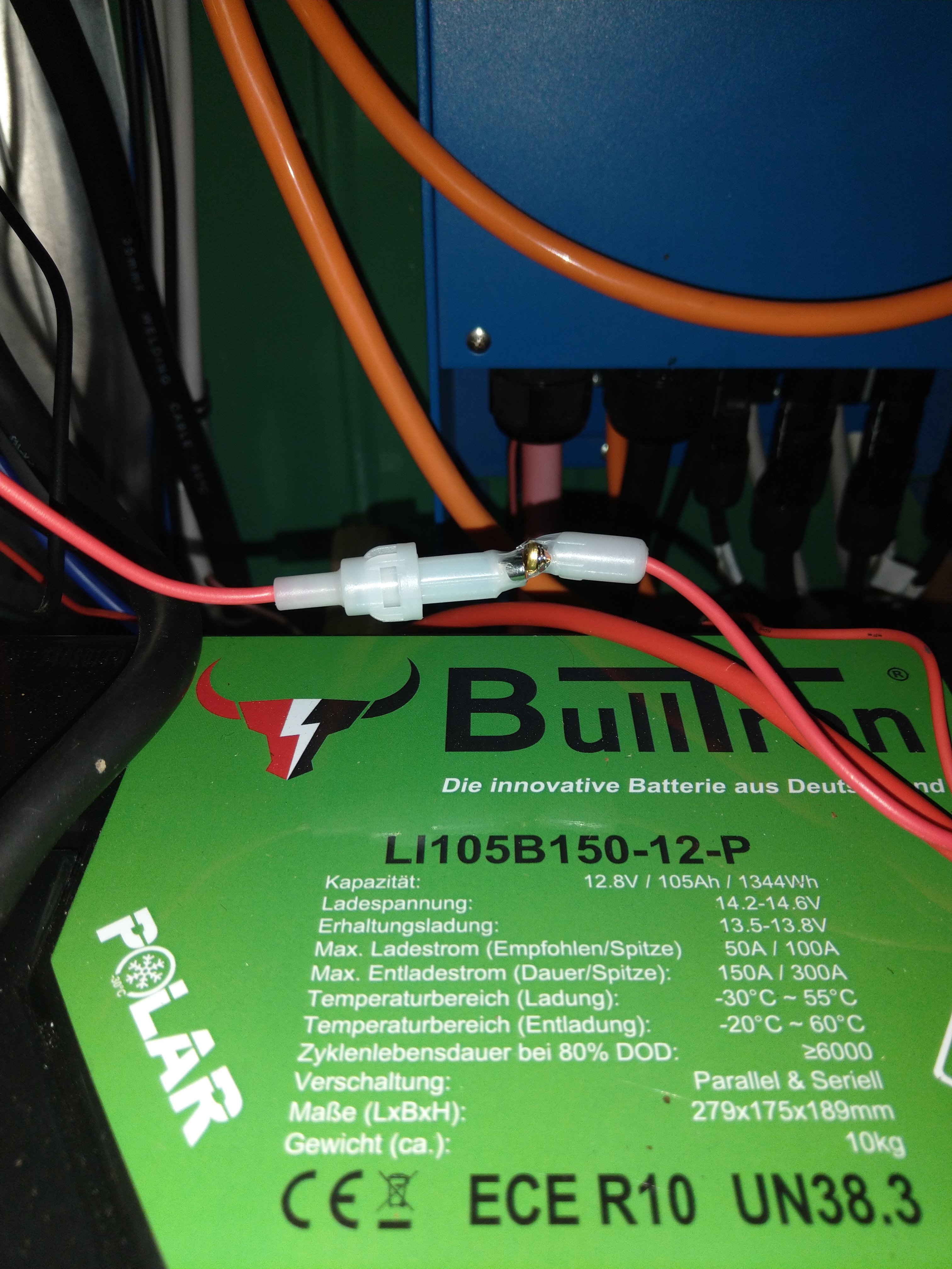 Sicherungshalter für den 2-fach Zigarettenstecker