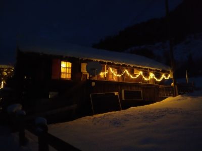 'Mein' Hexenhäuschen im weihnachtsabendlichen Licht