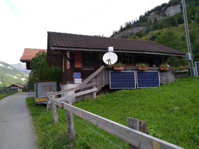 Neues Schild über dem Briefkasten